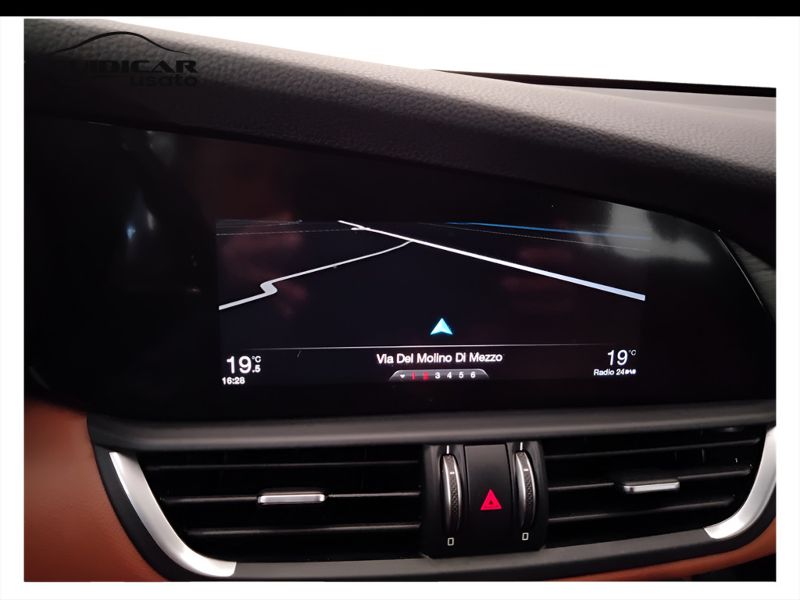 GuidiCar - ALFA ROMEO Giulia 2016 Giulia 2.2 t Super 180cv Usato